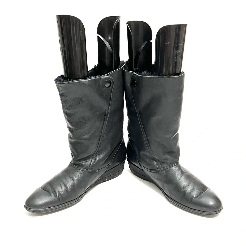Vintage 1980s black leather side zip snap top faux fur lined snow boots